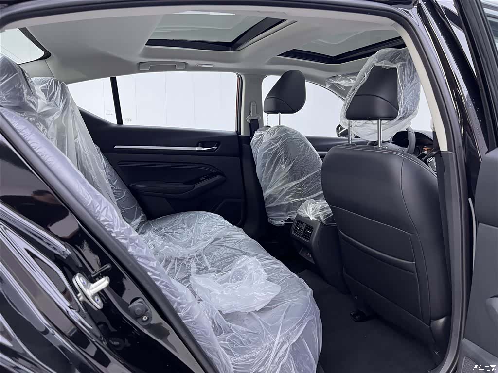 Nissan Teana, 2026 25
