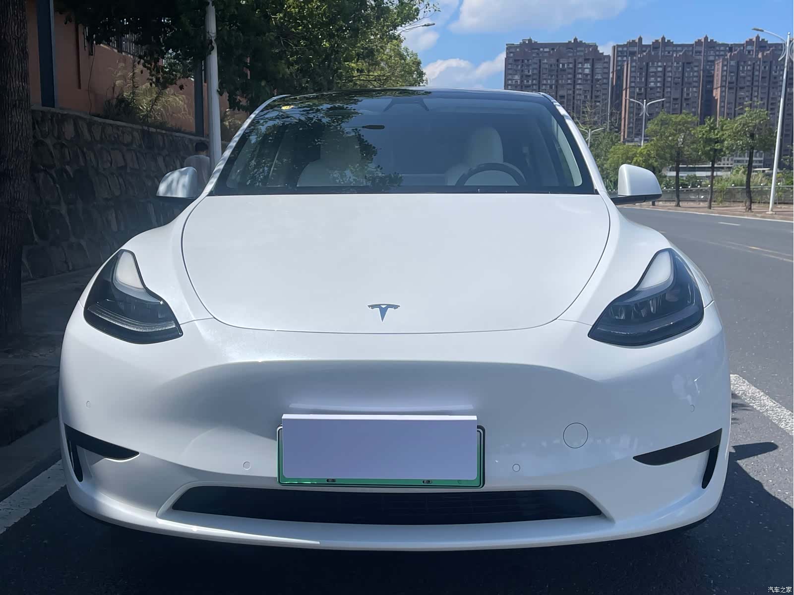 Tesla Model Y, 2023 2