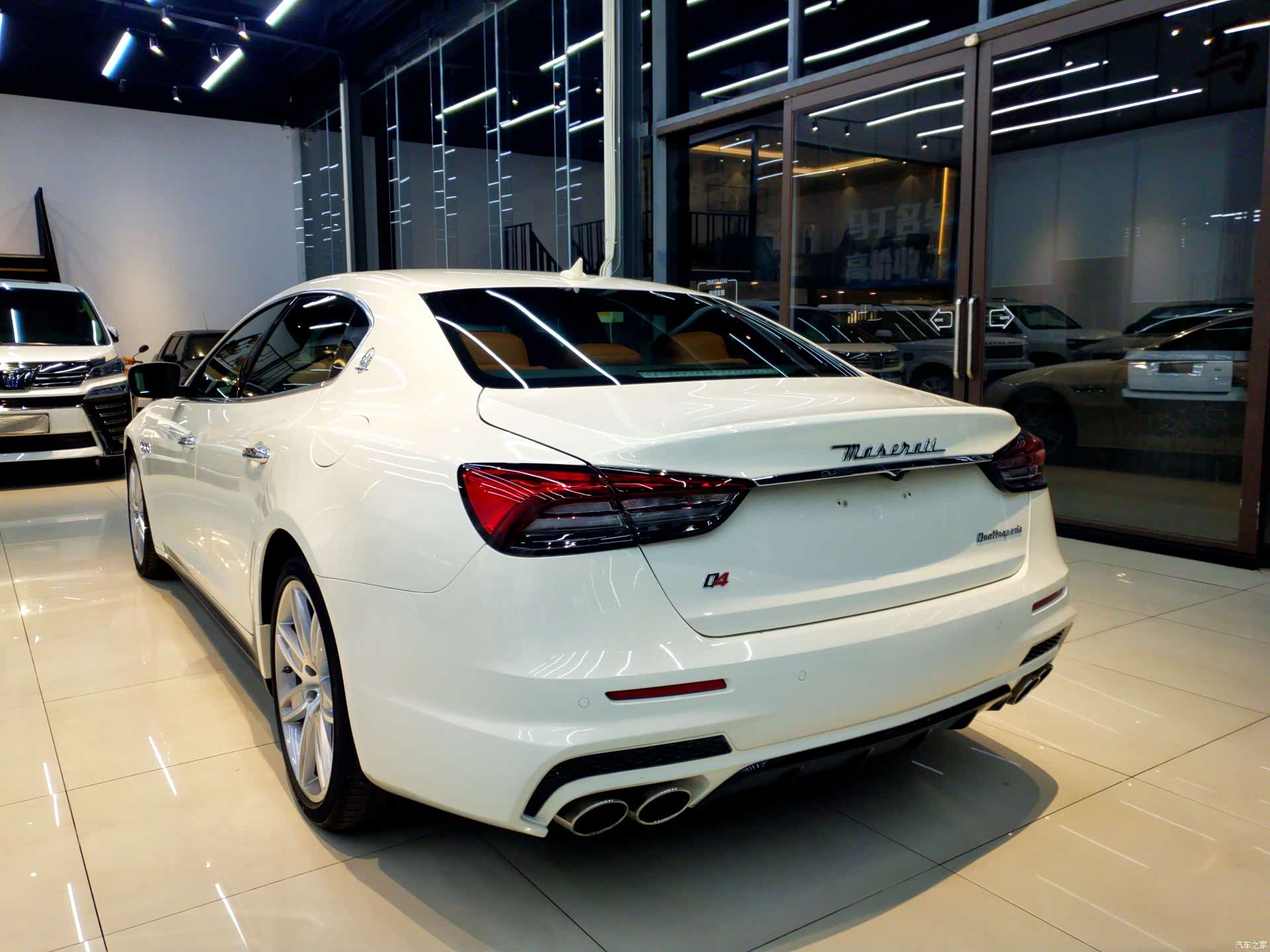 Maserati Q4, 2015 4