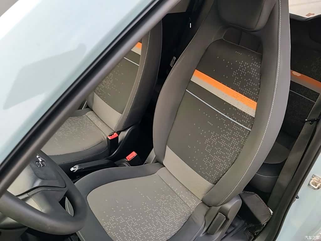 Wuling MINIEV, 2020 11