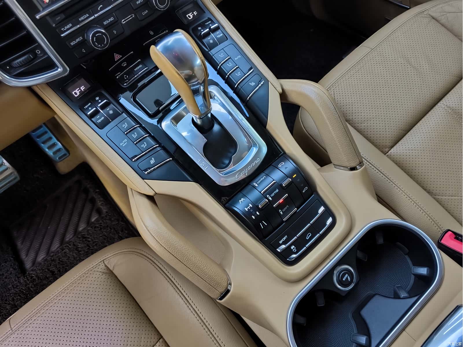 Porsche Cayenne, 2013 11