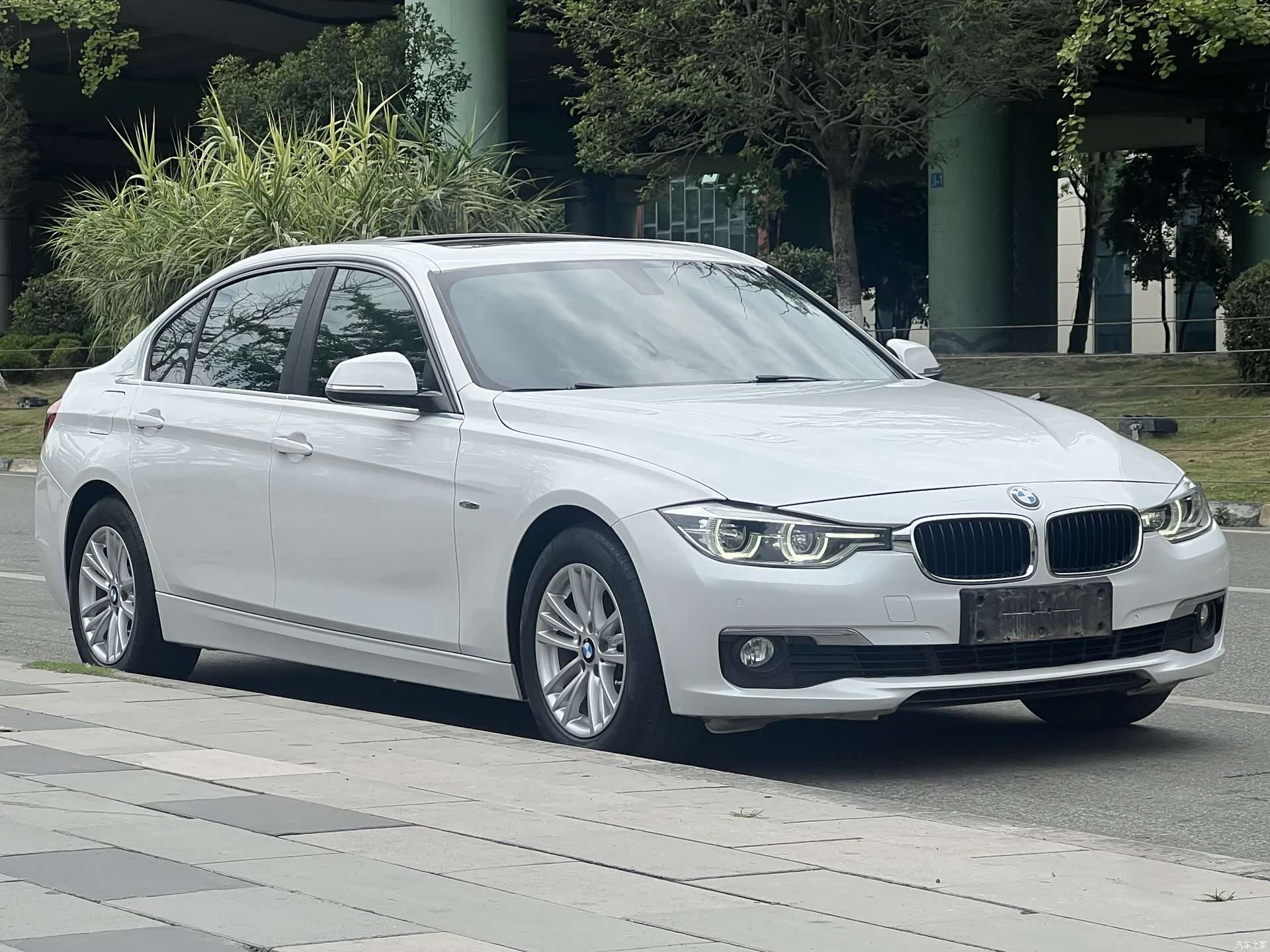 BMW 3 Series, 2016 6