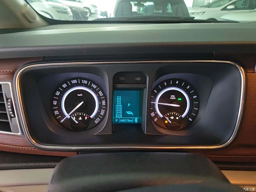 Buick GL8, 2019 12
