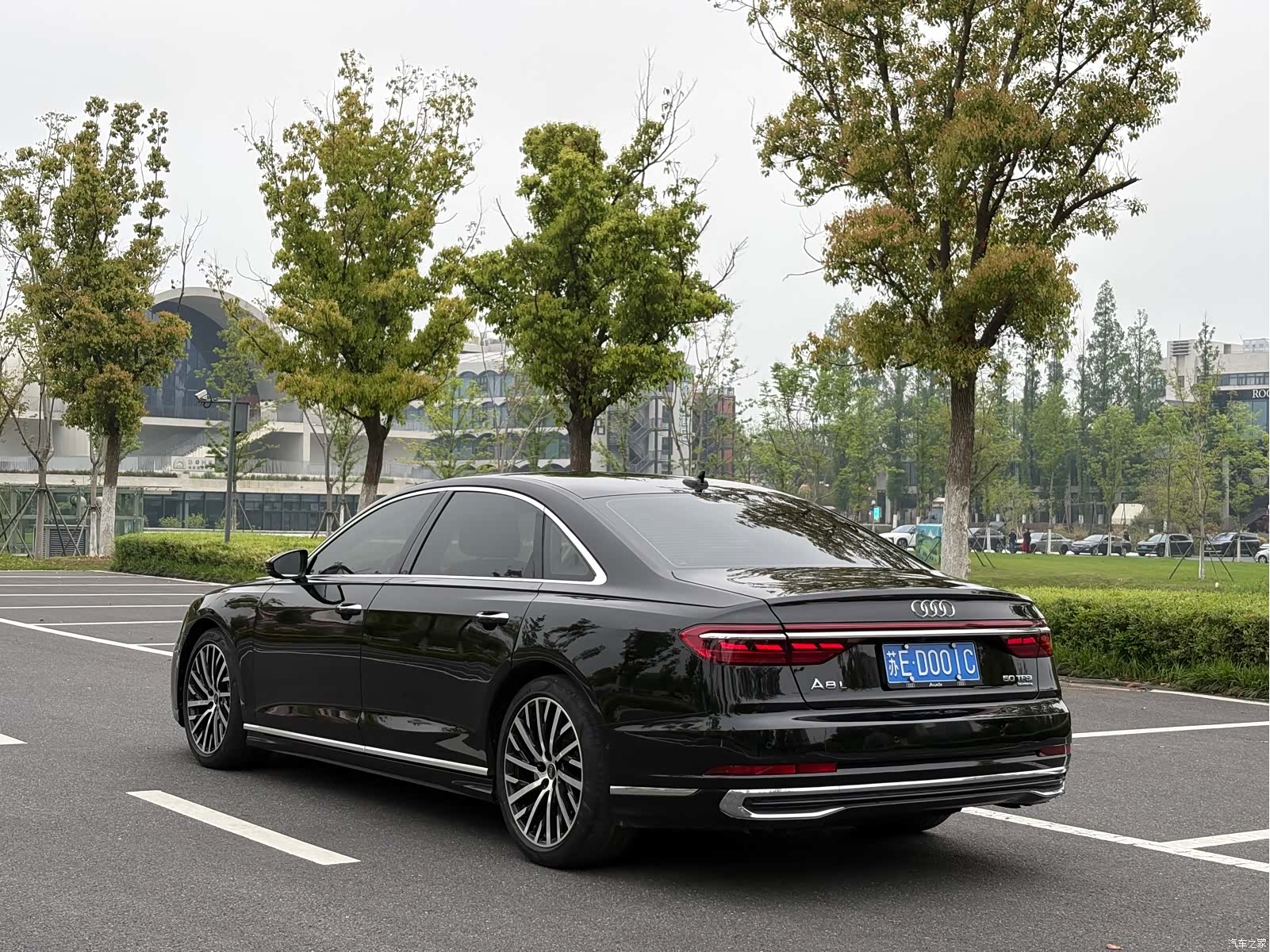 Audi A8L, 2023 6