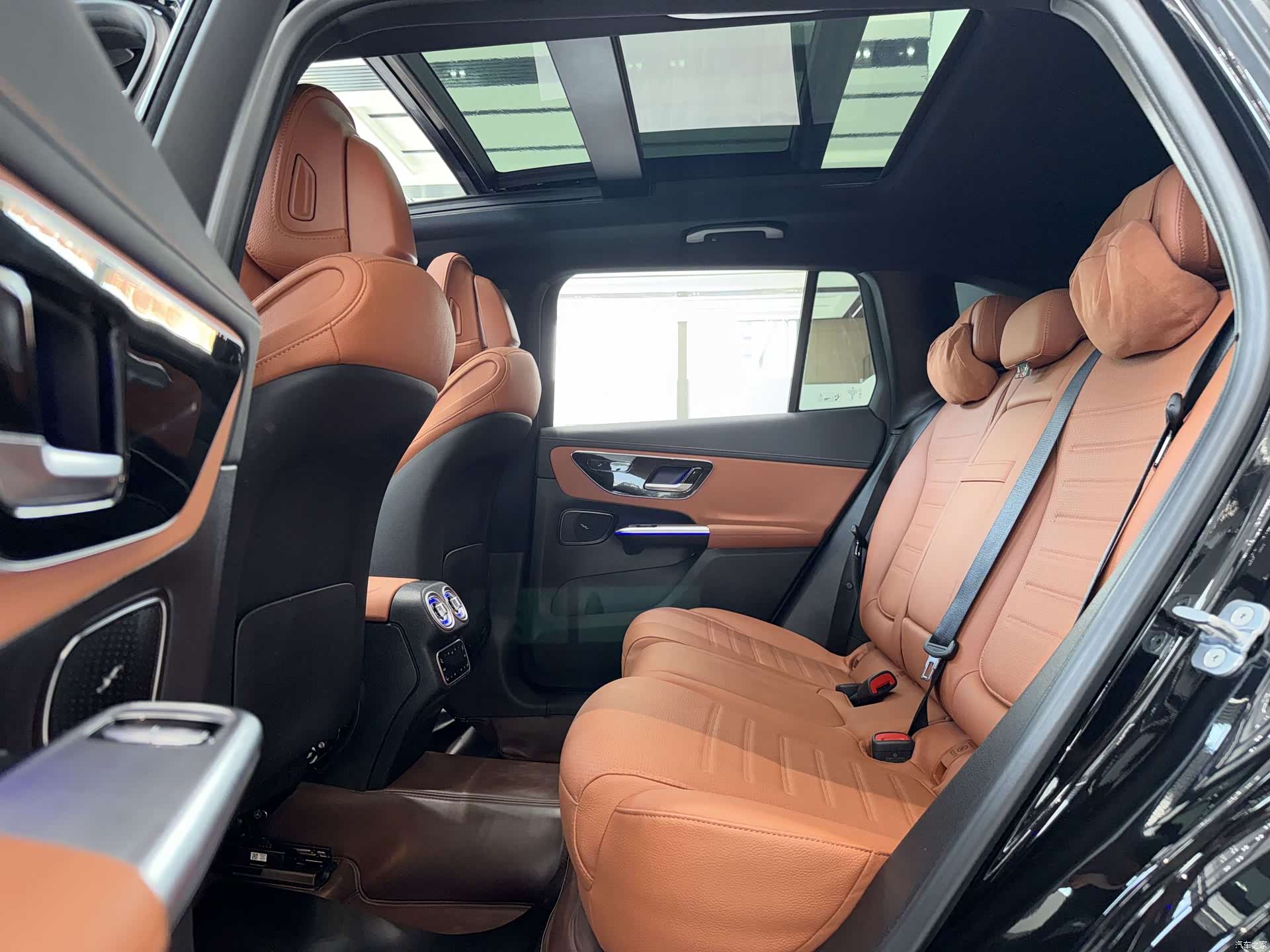 Mercedes-Benz GLC, 2023 8