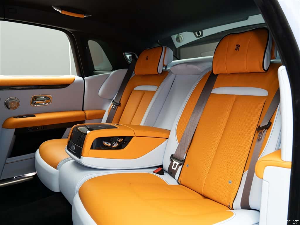 Rolls-Royce Ghost, 2023 16