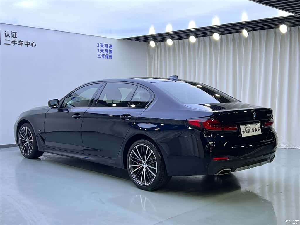 BMW 5 Series, 2022 все фото