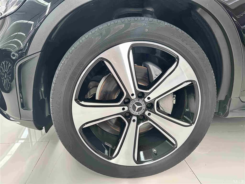 Mercedes-Benz GLC, 2023 все фото
