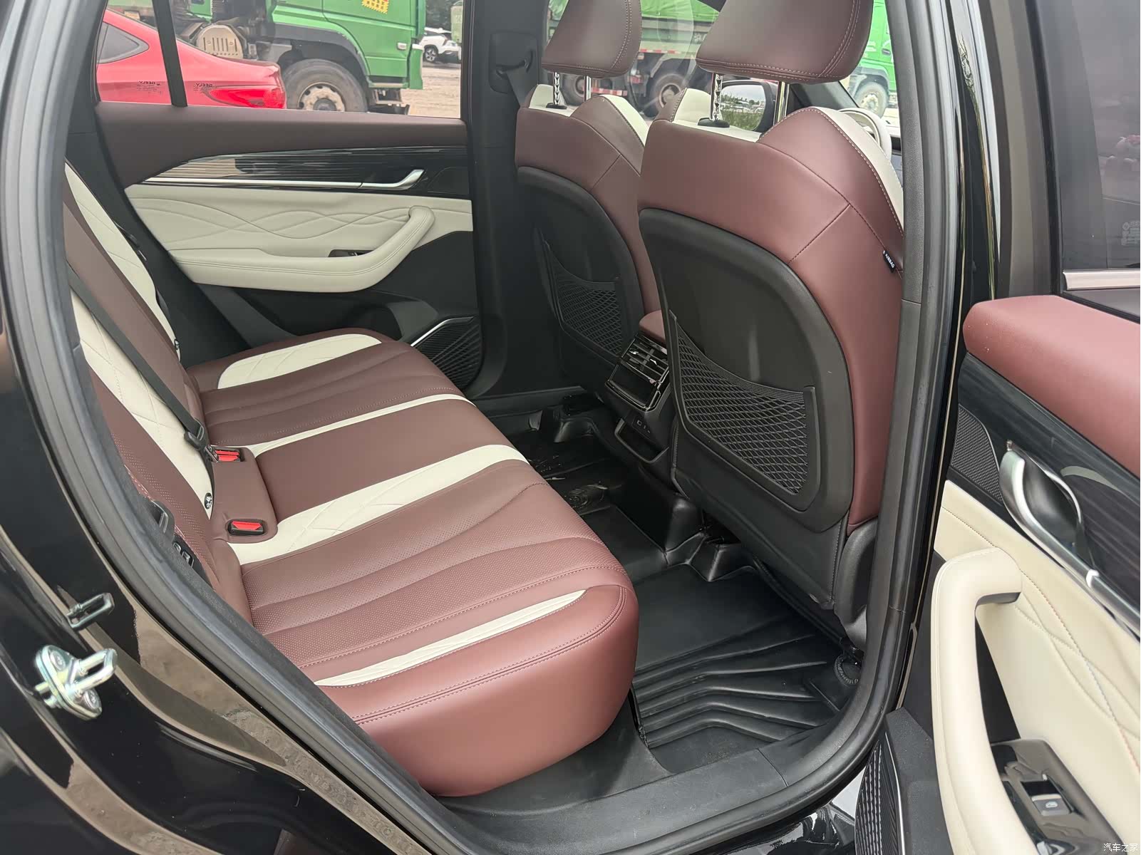 Geely Xingyue L, 2024 7
