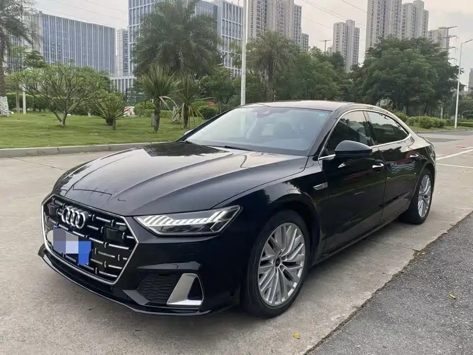 Audi A7L