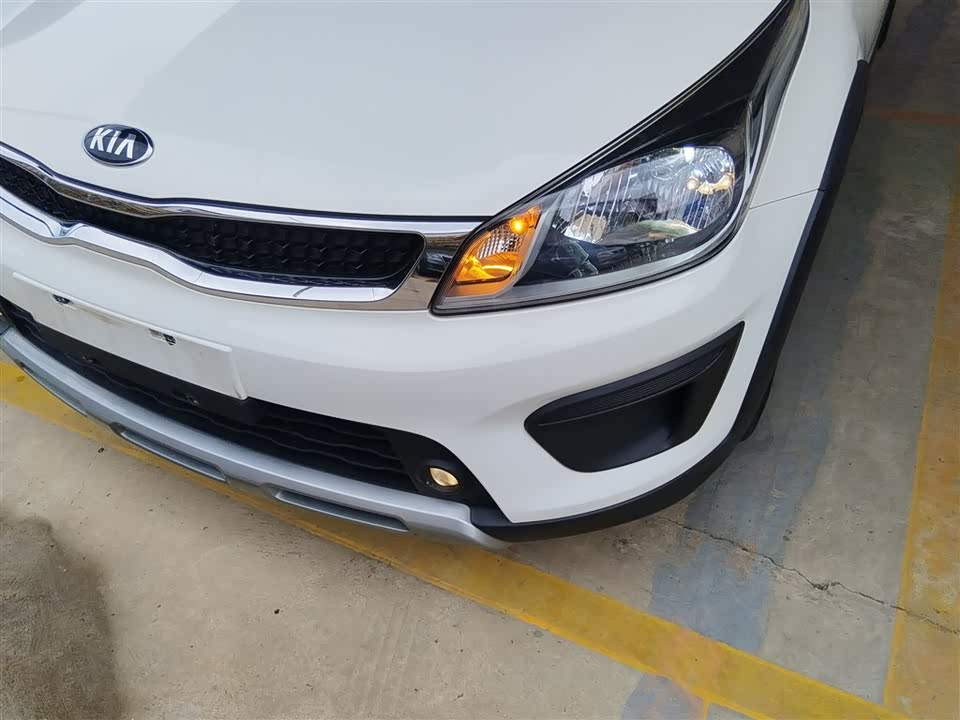 Kia KX CROSS