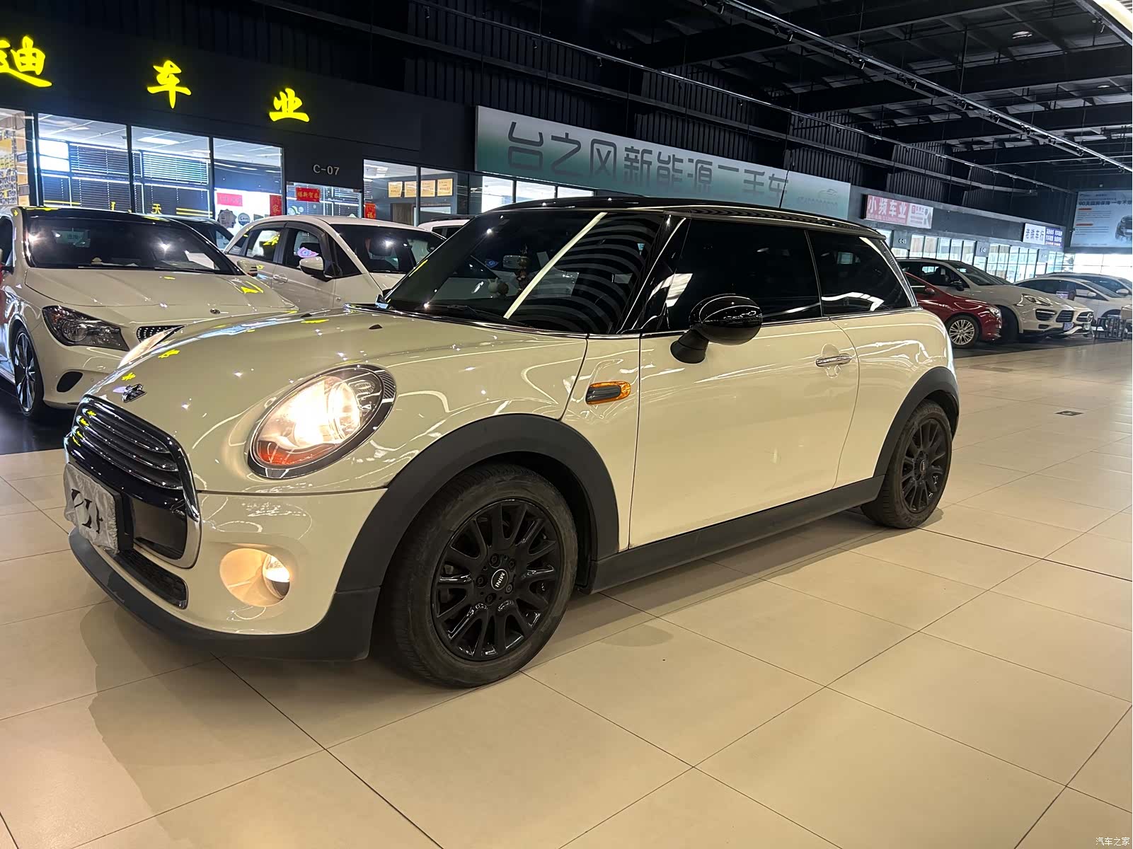 Mini Cooper, 2016 3