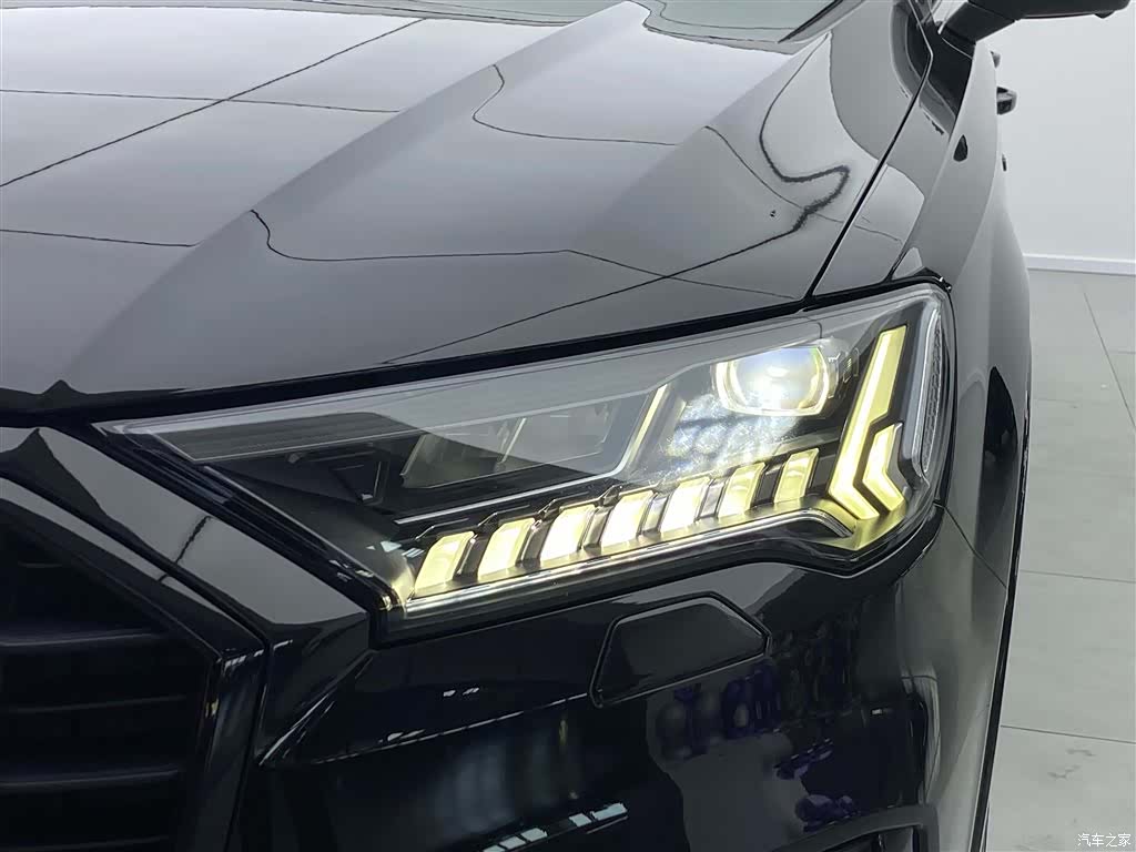 Audi Q7, 2022 34