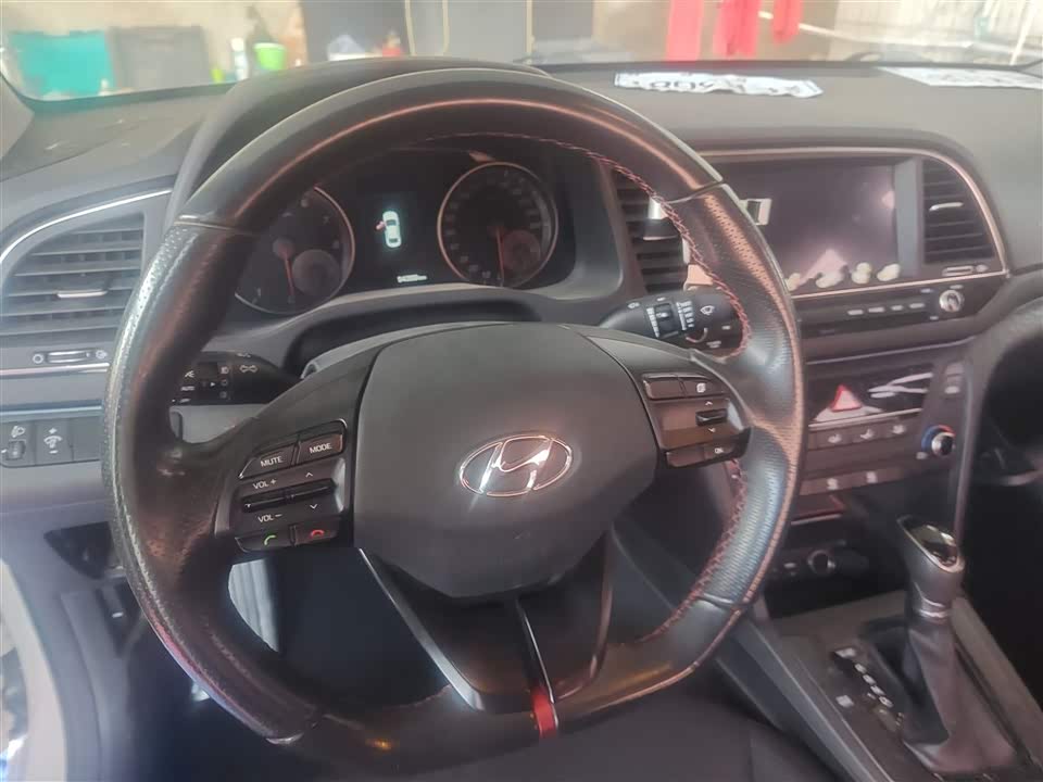 Hyundai Lead