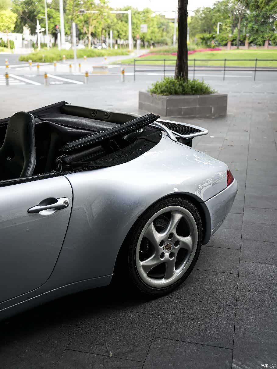 Porsche 911, 2003 8