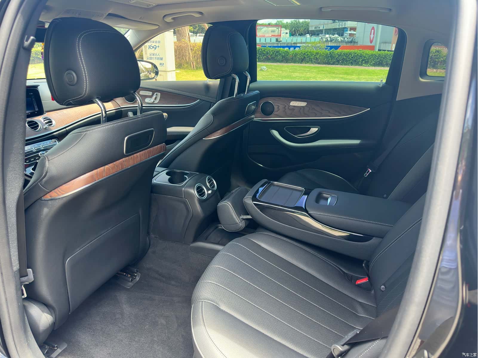 Mercedes-Benz E-Class, 2017 4