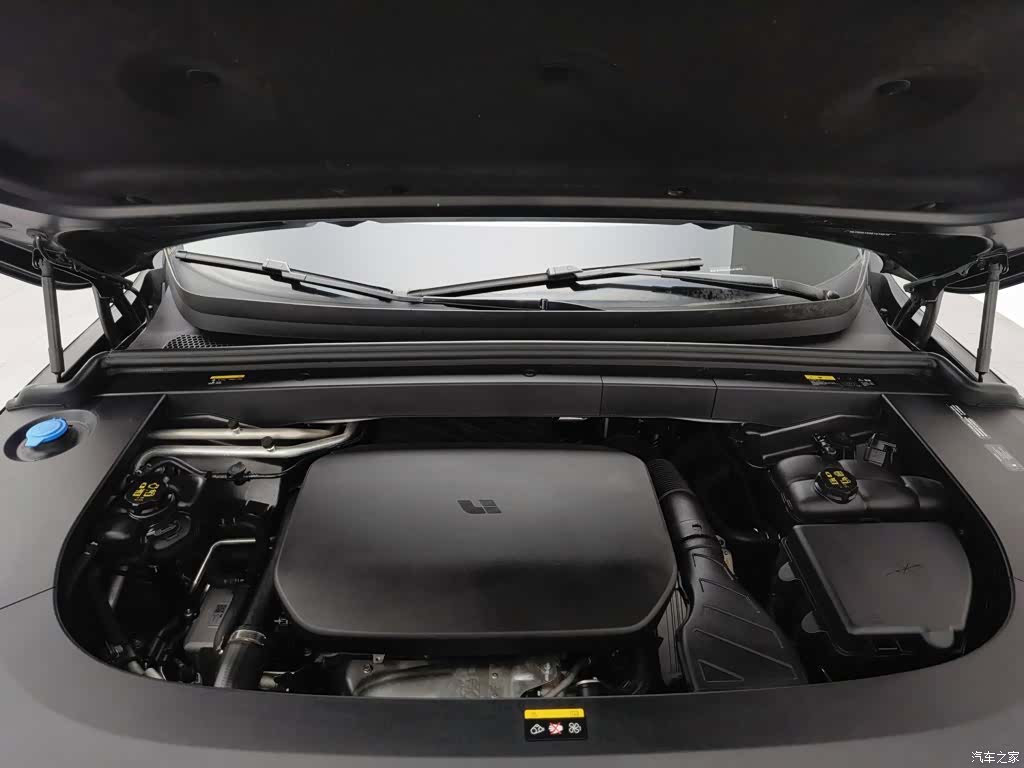 Li Auto L6, 2024 6