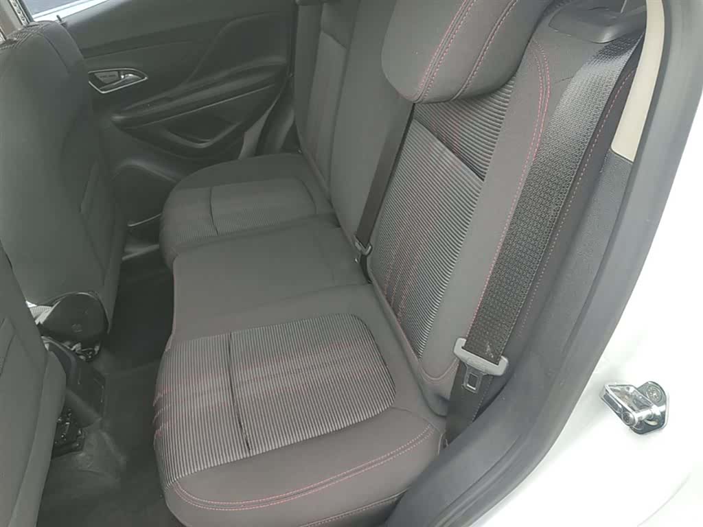 Buick Encore, 2015 17