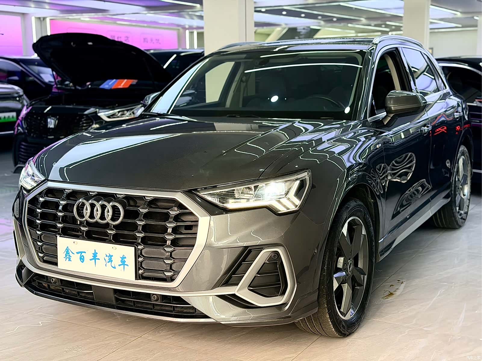 Audi Q3, 2023 1