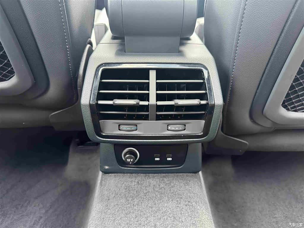 Audi Q3, 2022 24