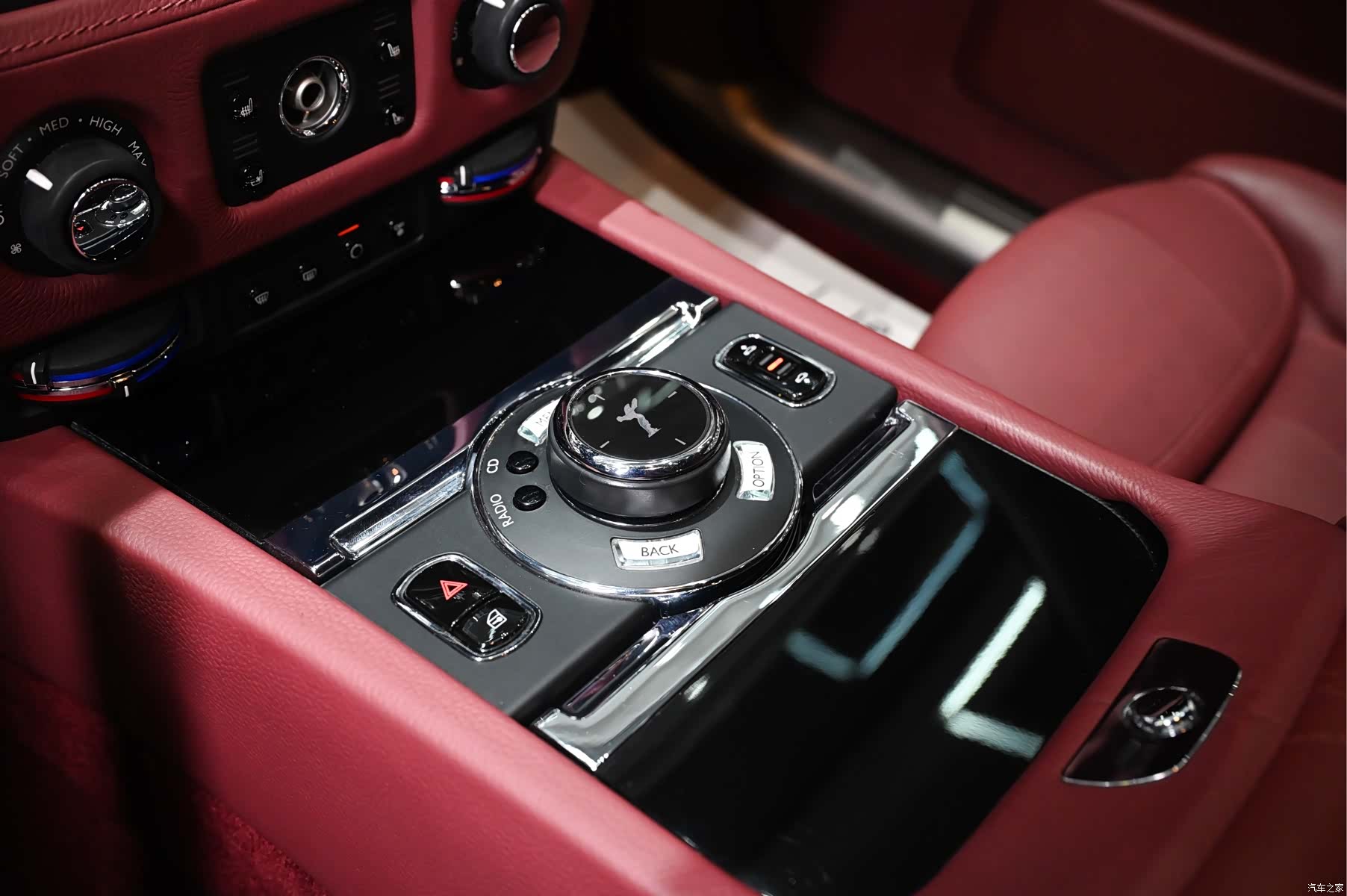 Rolls-Royce Ghost, 2015 13