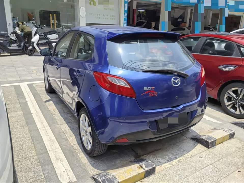 Mazda 2 Mazda 2