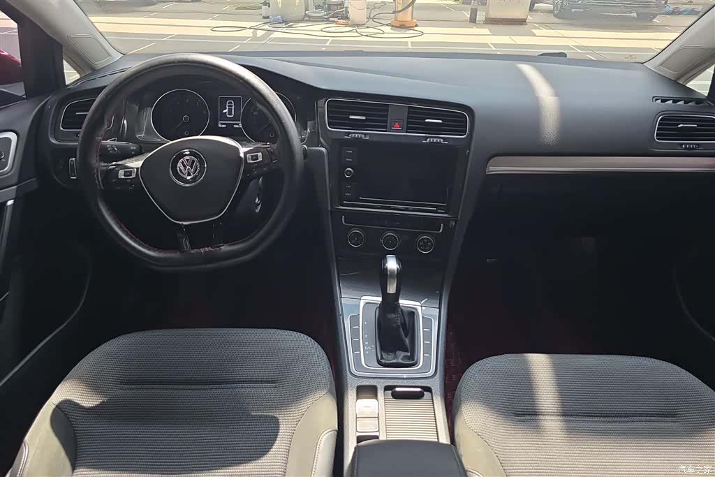 Volkswagen Golf, 2018 12
