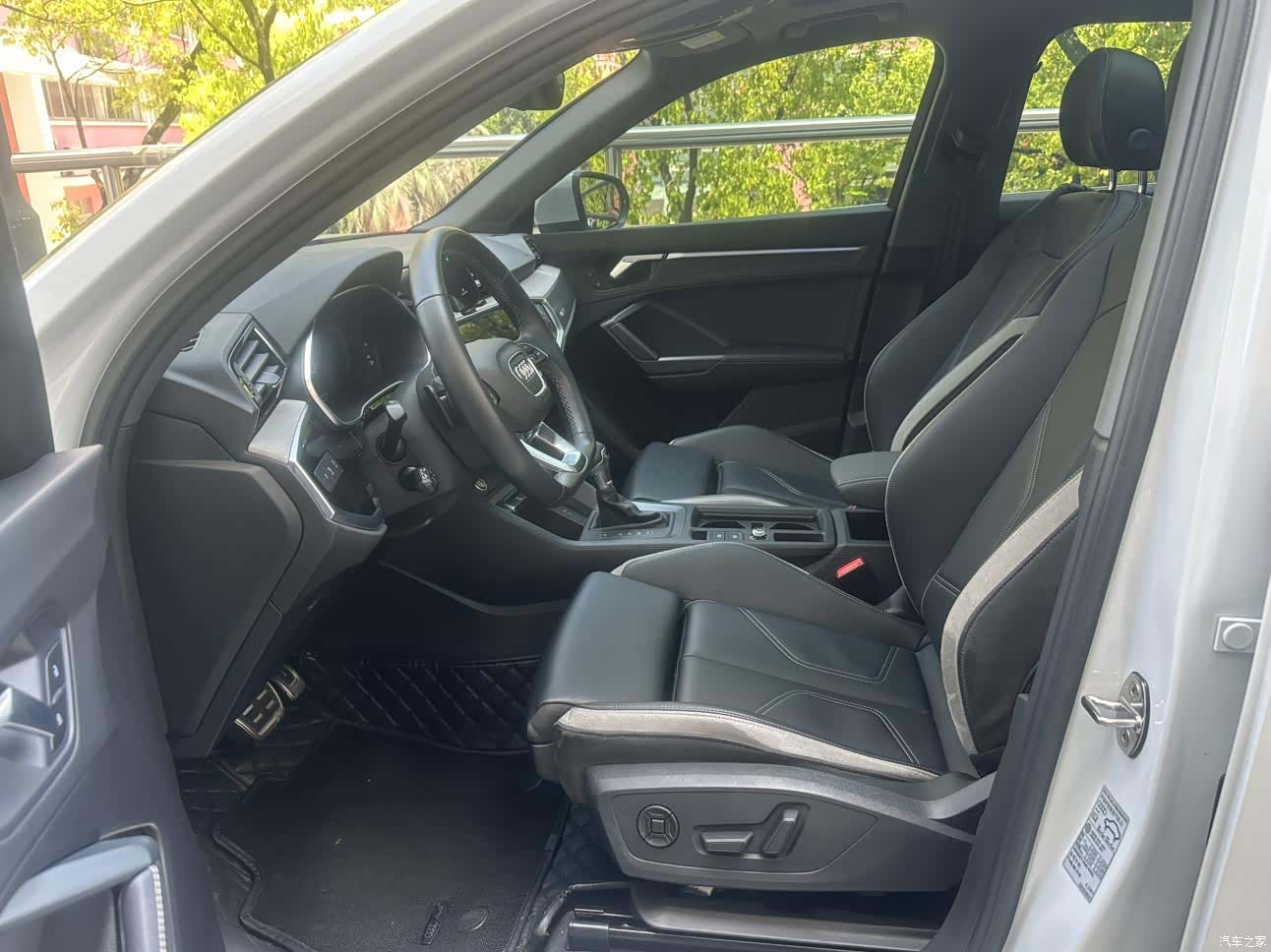 Audi Q3, 2023 все фото