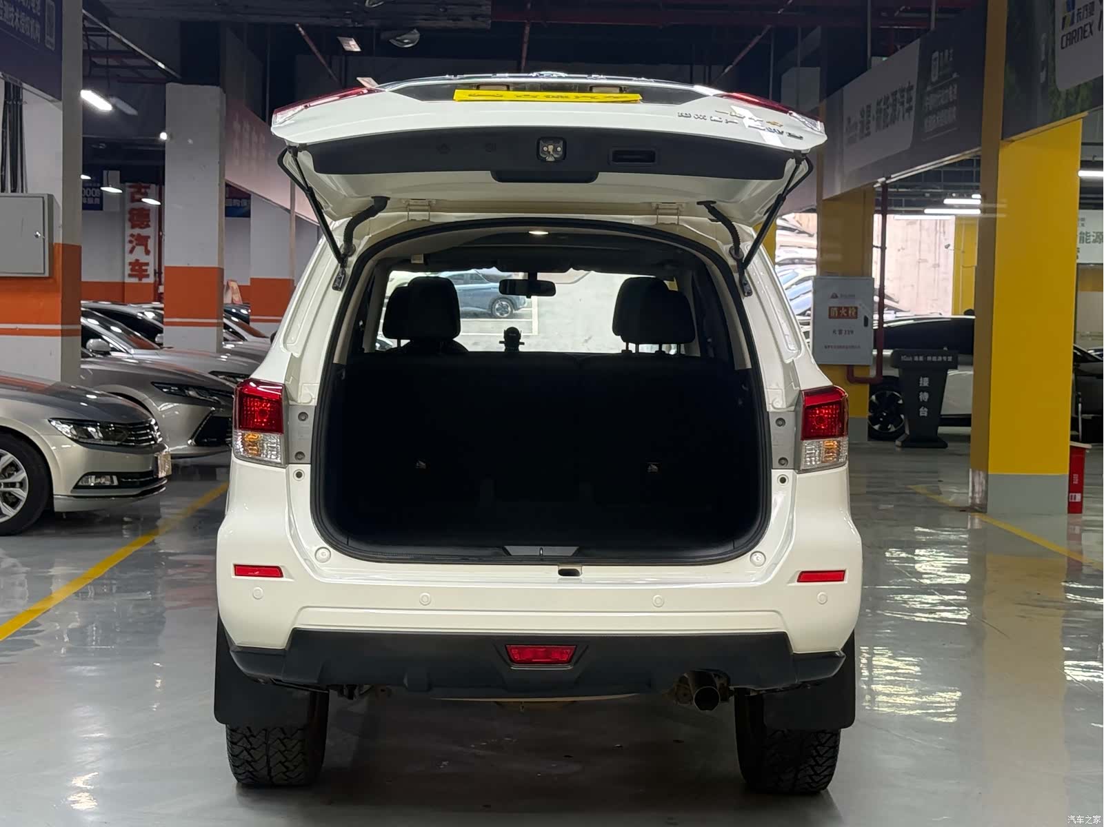 Nissan Terra, 2022 27