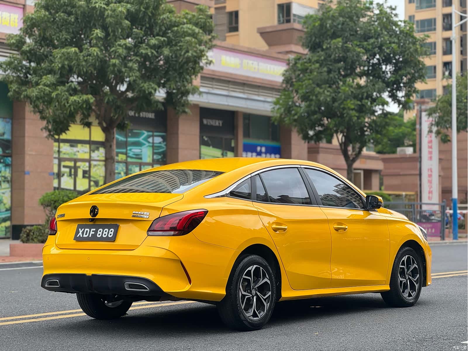MG MG5, 2023 8