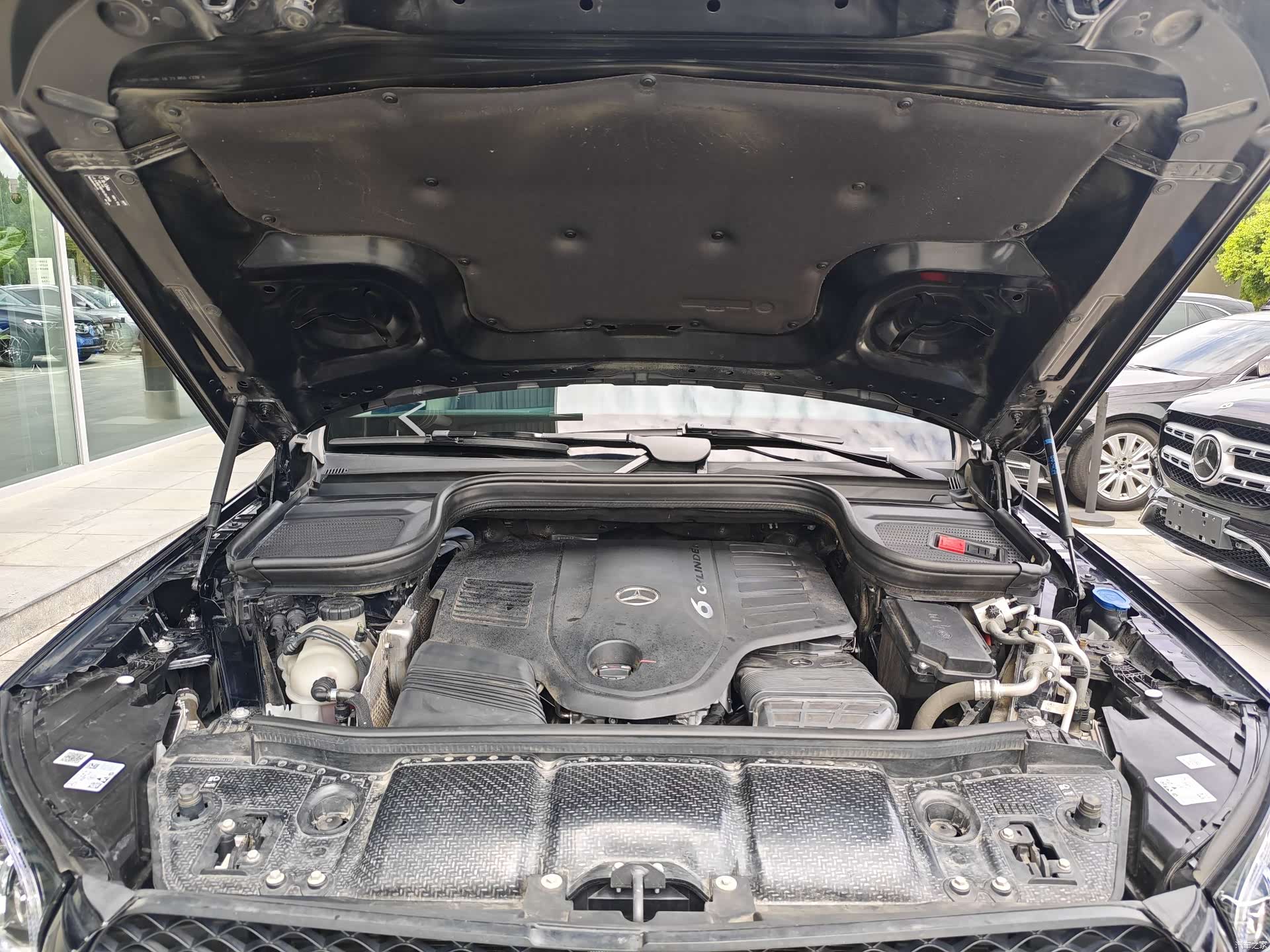 Mercedes-Benz GLS, 2023 15