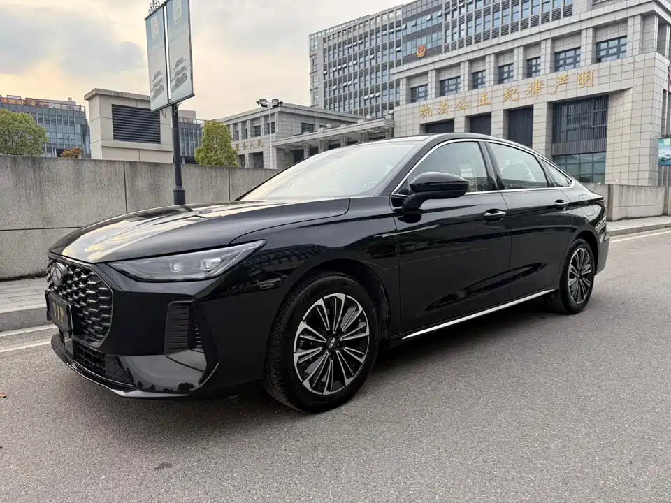 Chery Fulwin Fengyun A8L