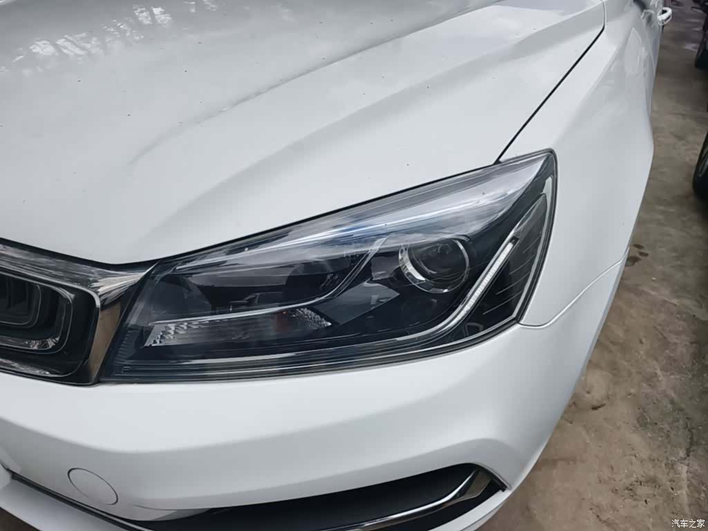 Geely Emgrand, 2018 24