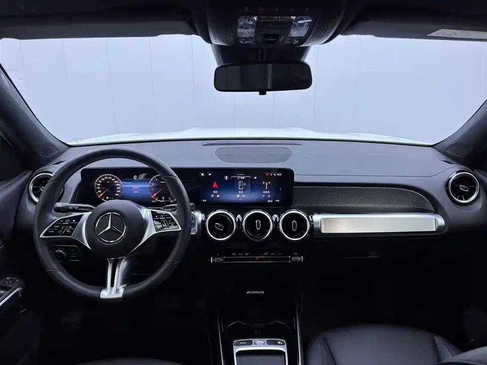 Mercedes-Benz GLB Mercedes-Benz GLB