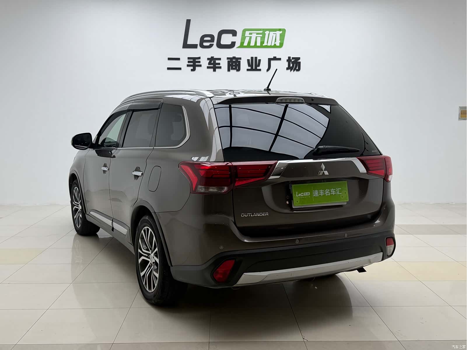 Mitsubishi Outlander, 2016 все фото