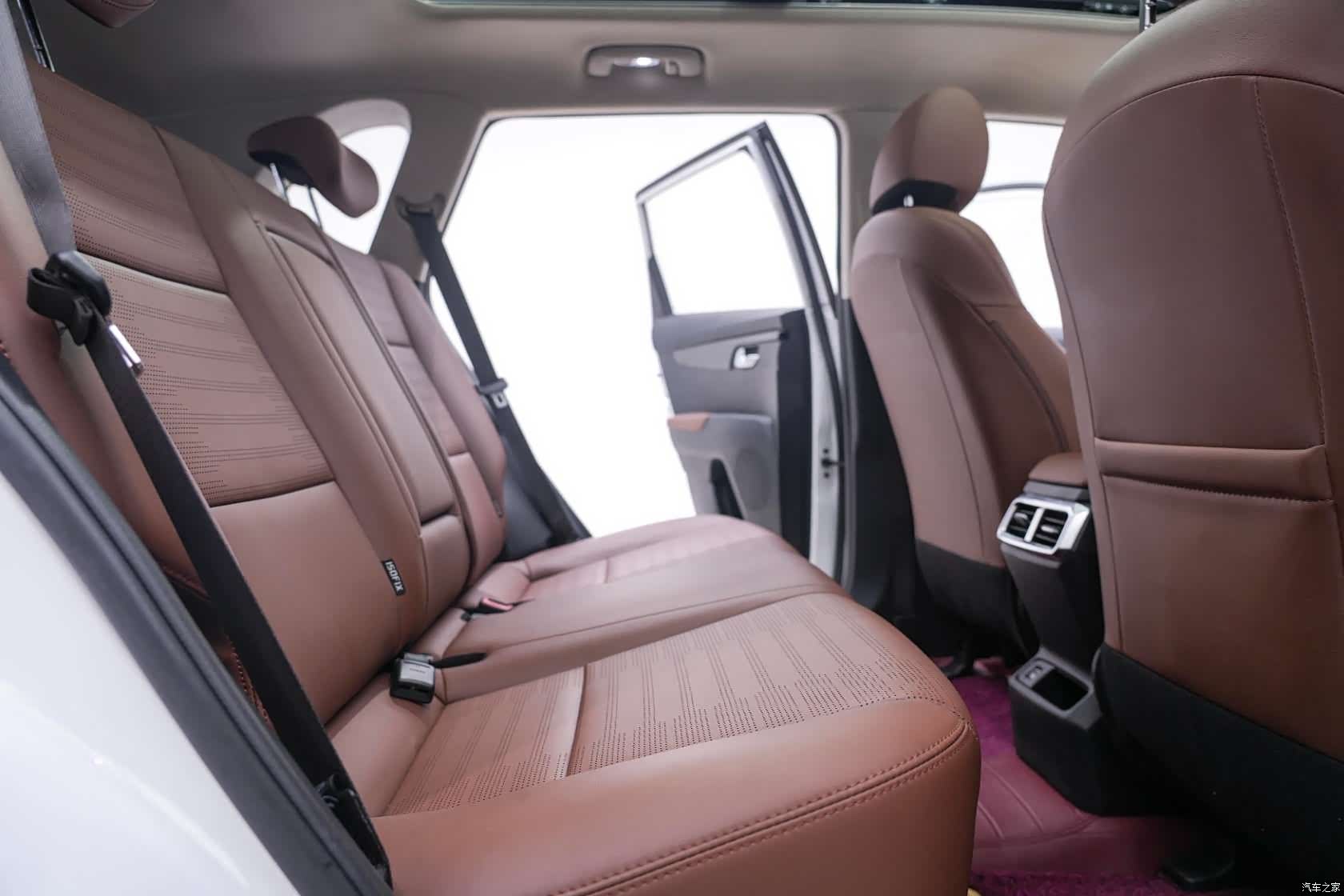 Kia Sportage, 2023 23