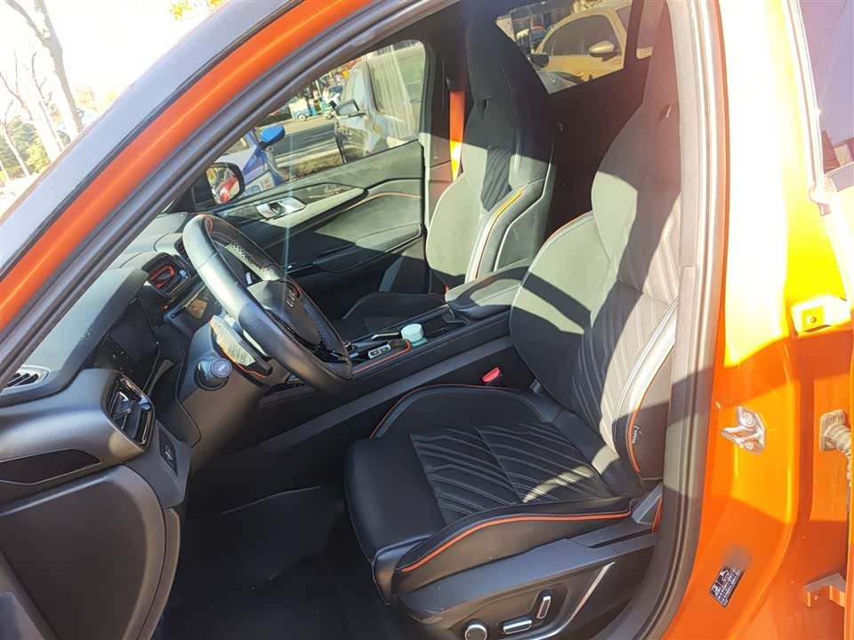 Lynk & Co 02 Hatchback