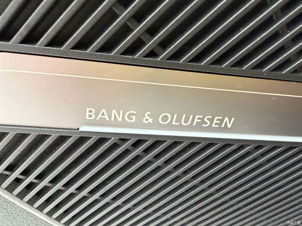 Audi Q5L, 2022 22