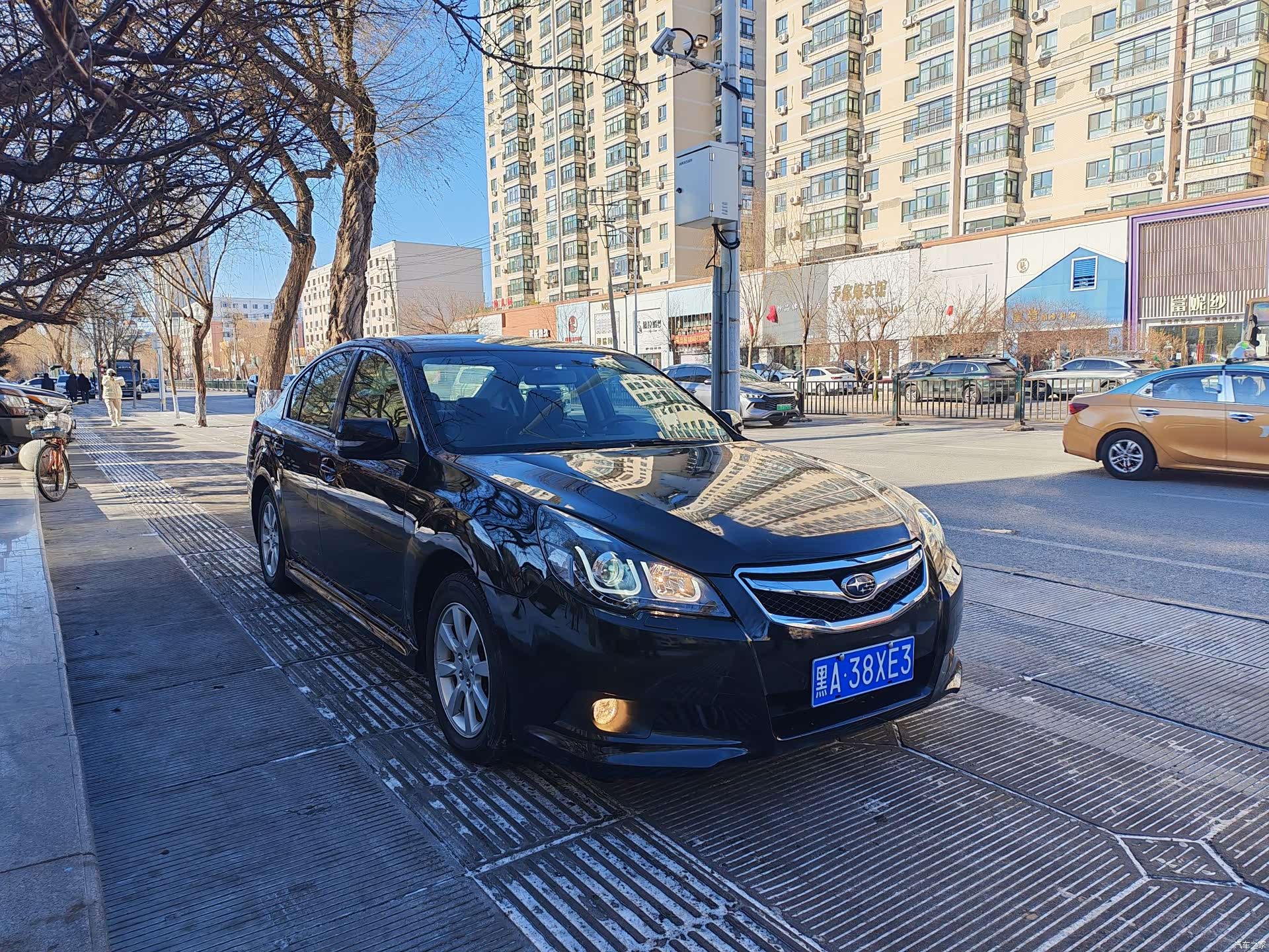 Subaru Legacy, 2011 1