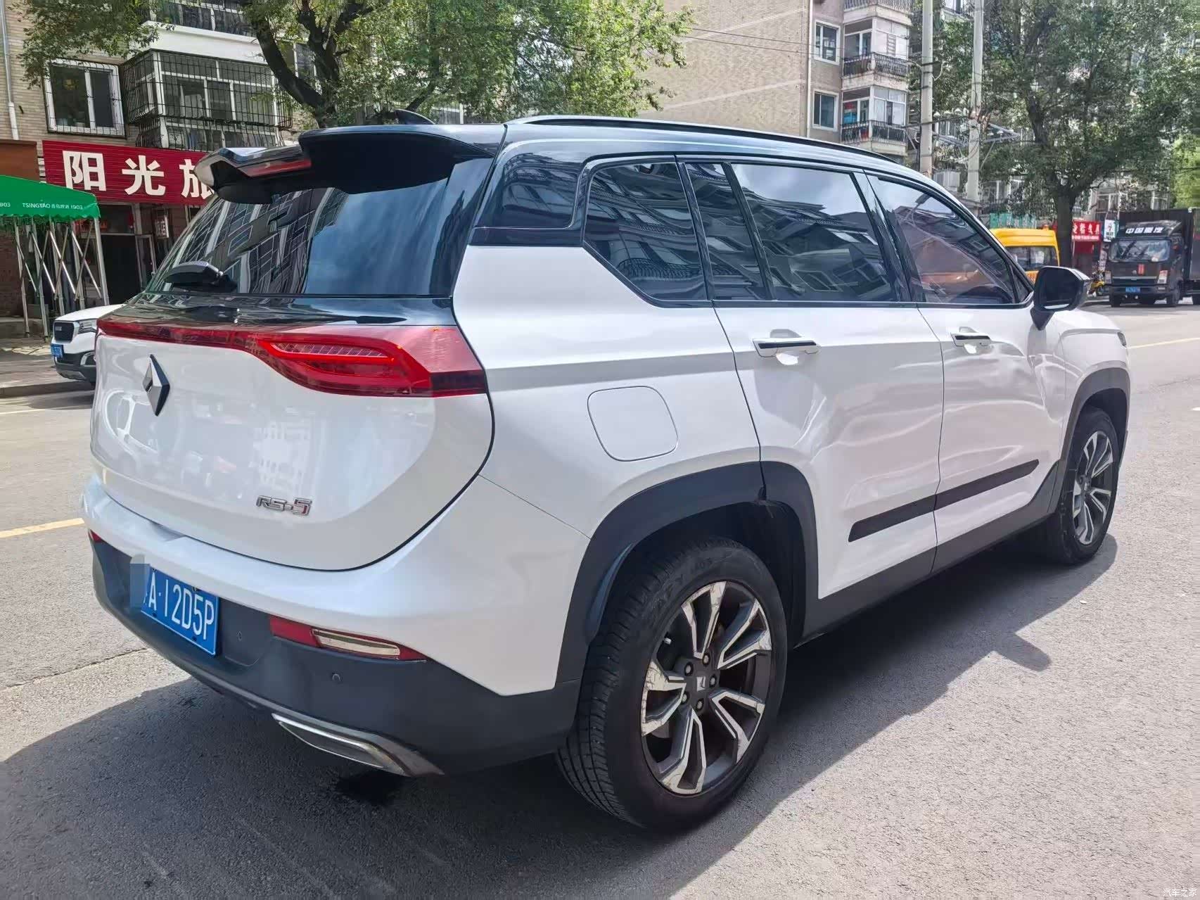Wuling RS-5, 2019 6