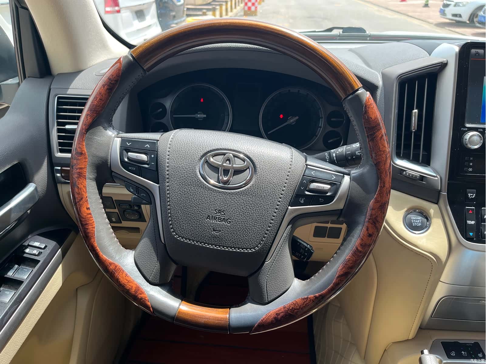 Toyota Land Cruiser, 2017 18
