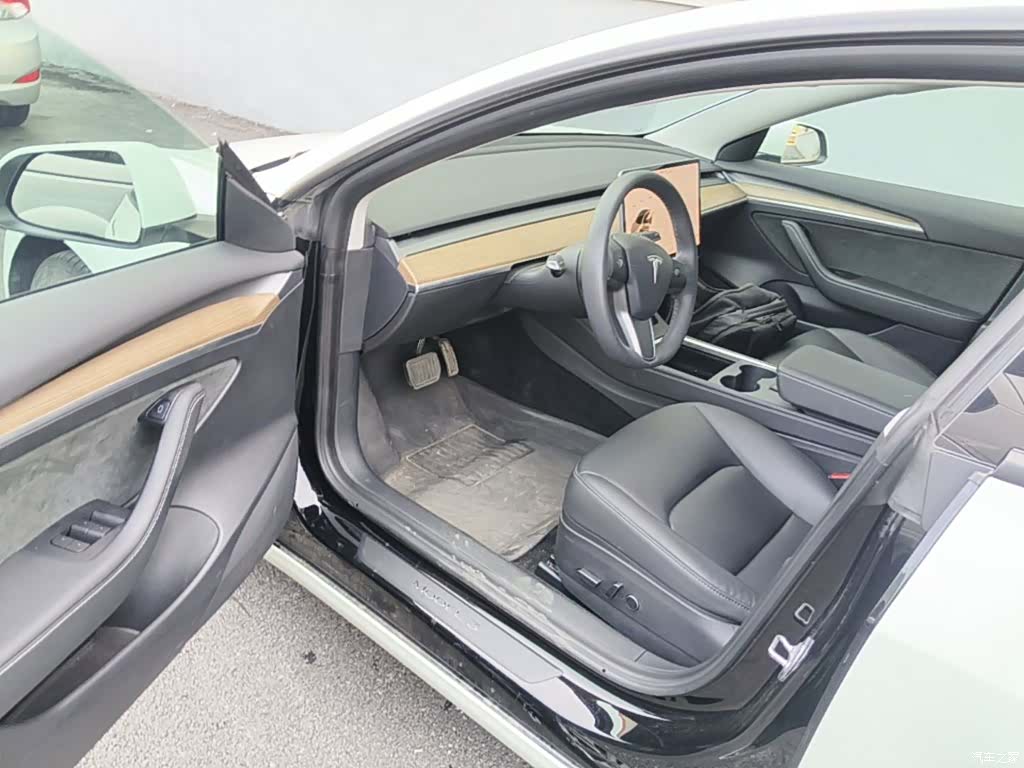 Tesla Model 3, 2021 16