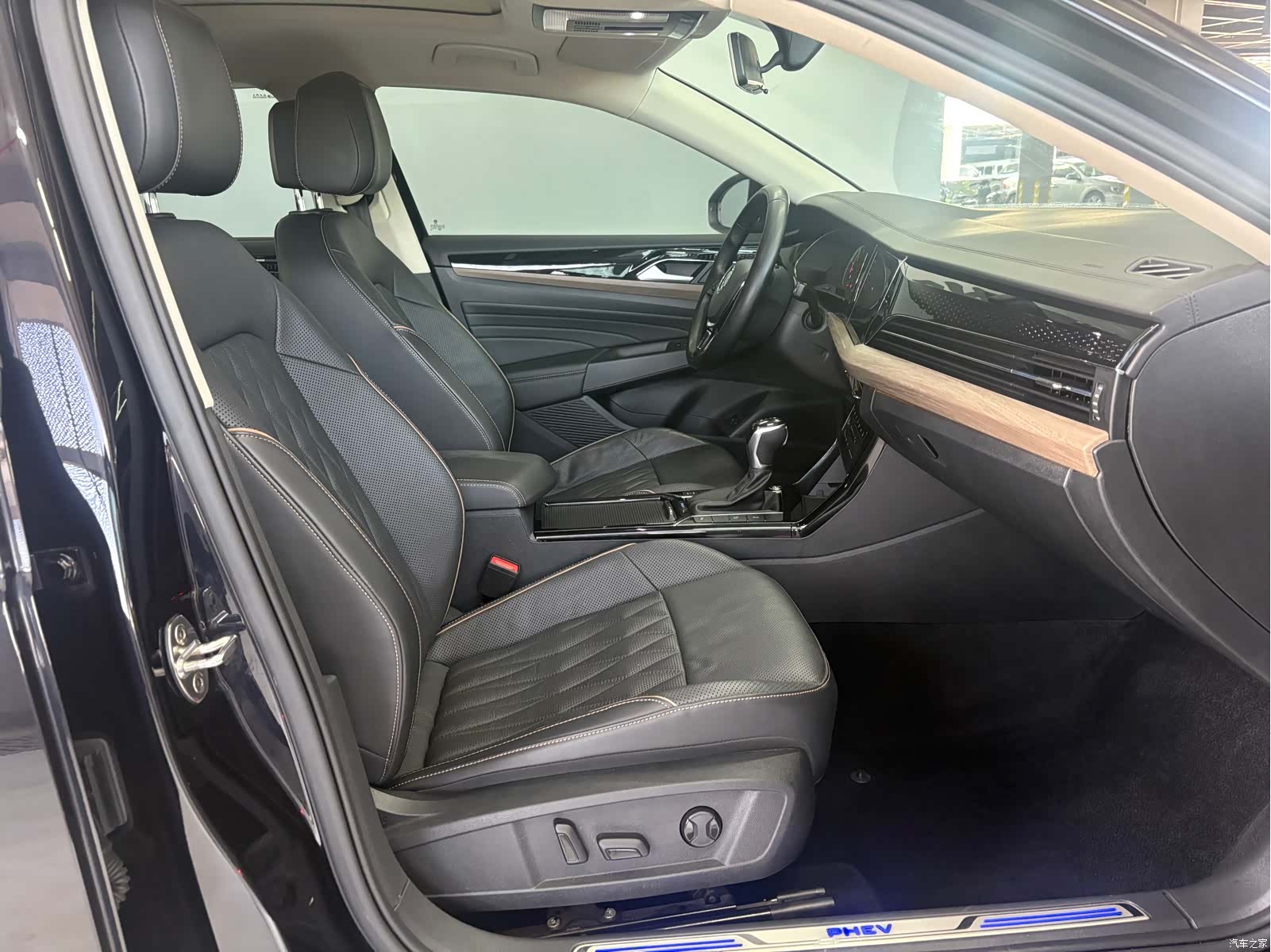 Volkswagen Passat, 2020 6