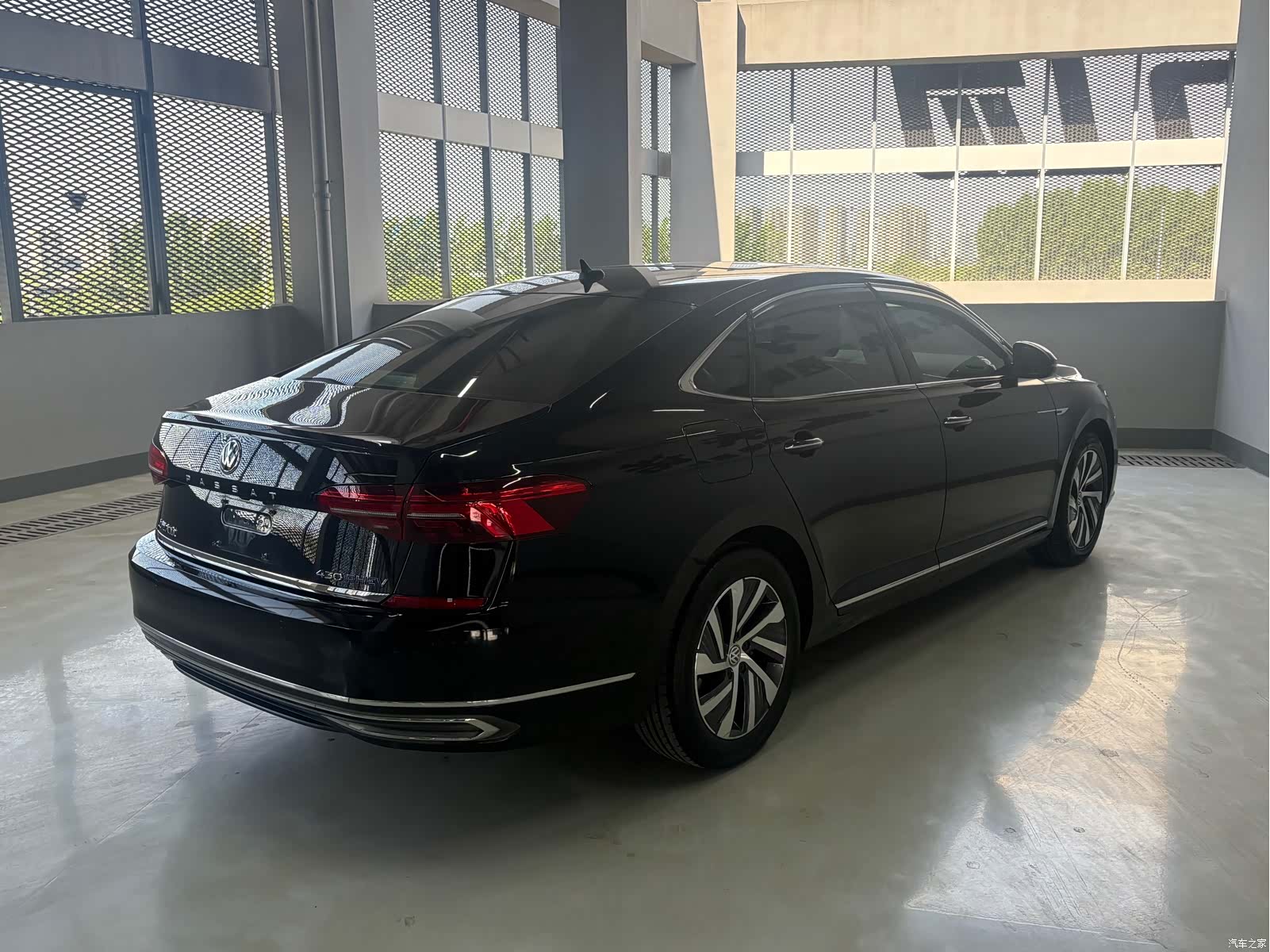 Volkswagen Passat, 2020 16