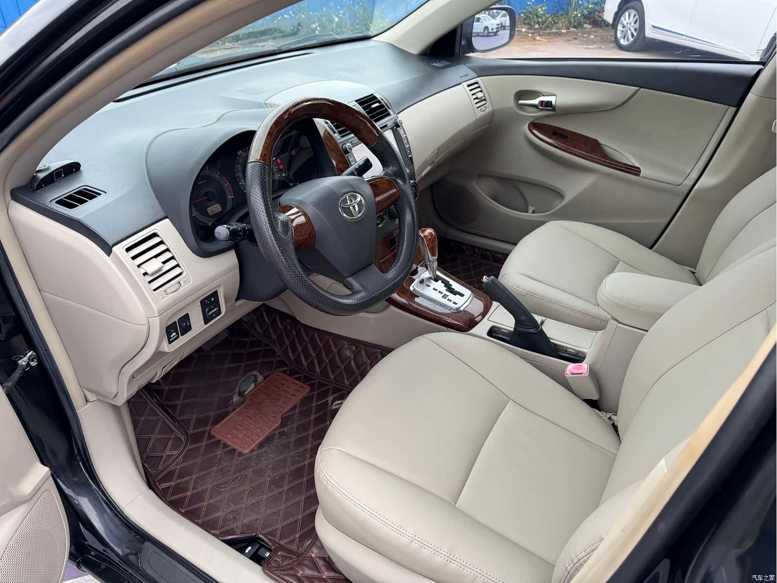 Toyota Corolla, 2012 7