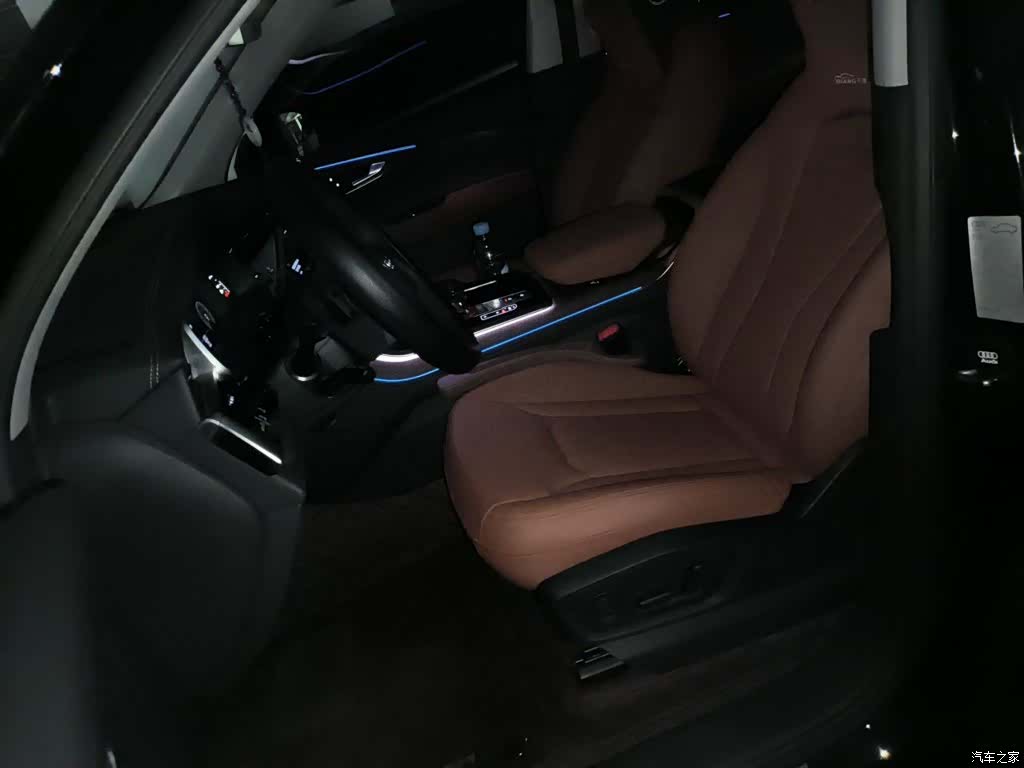 Audi Q7, 2023 16