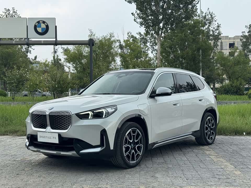 BMW iX1 BMW iX1