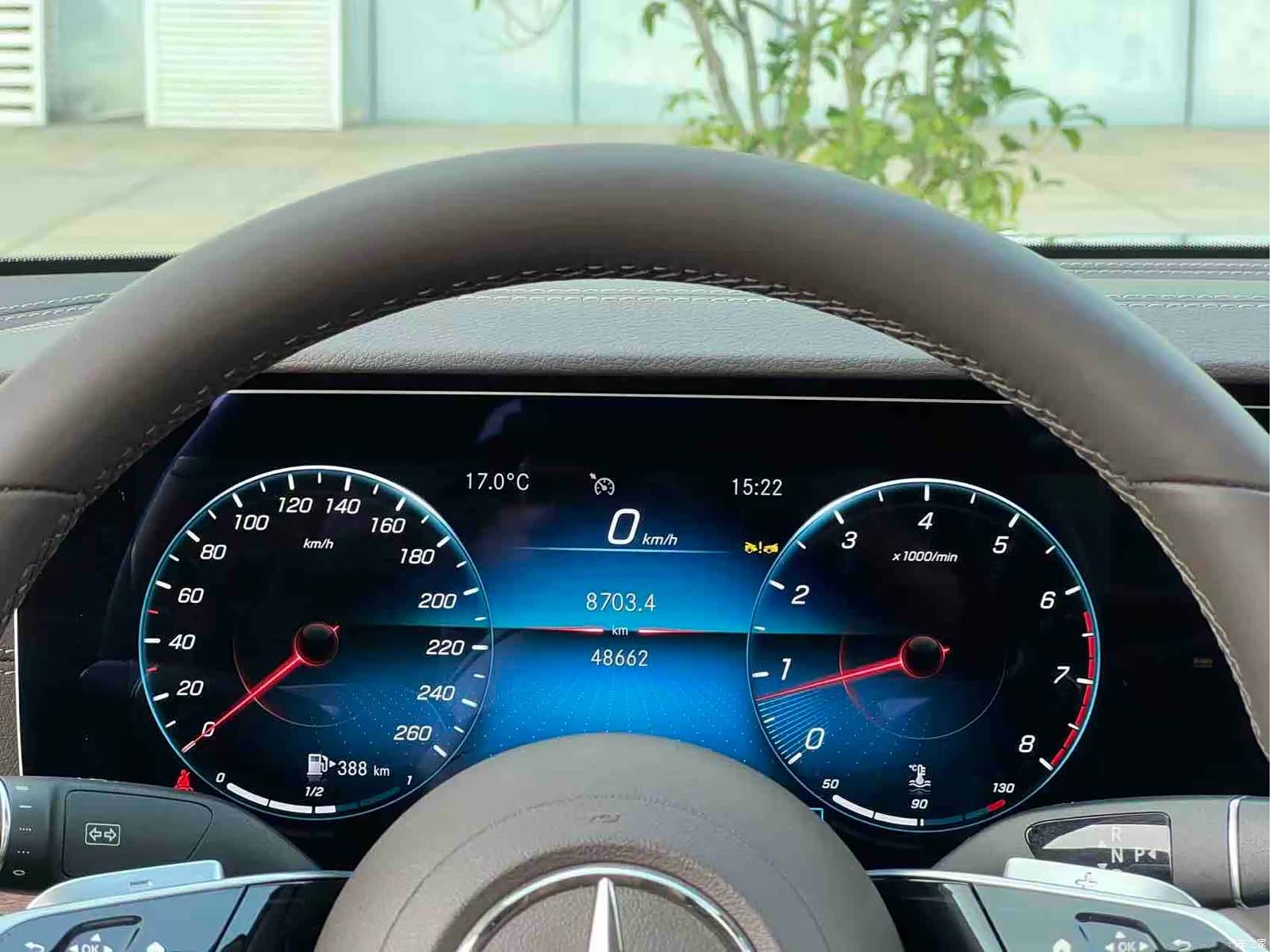 Mercedes-Benz E-Class, 2024 18