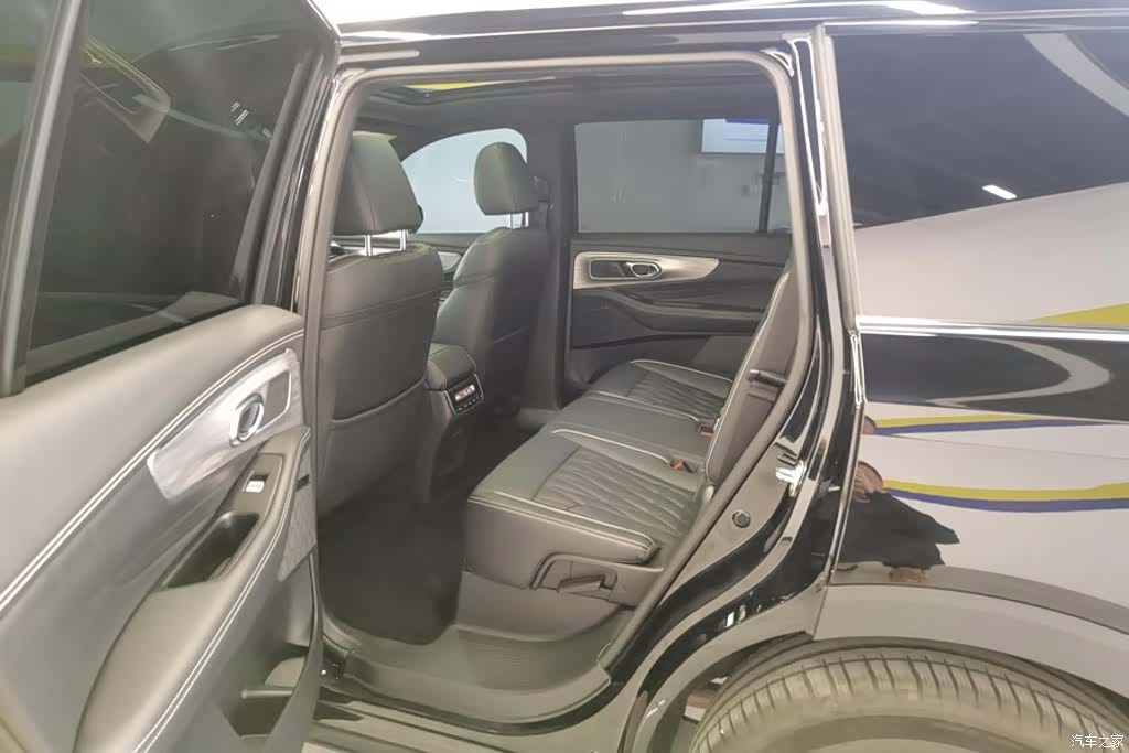 Trumpchi GS8, 2024 11