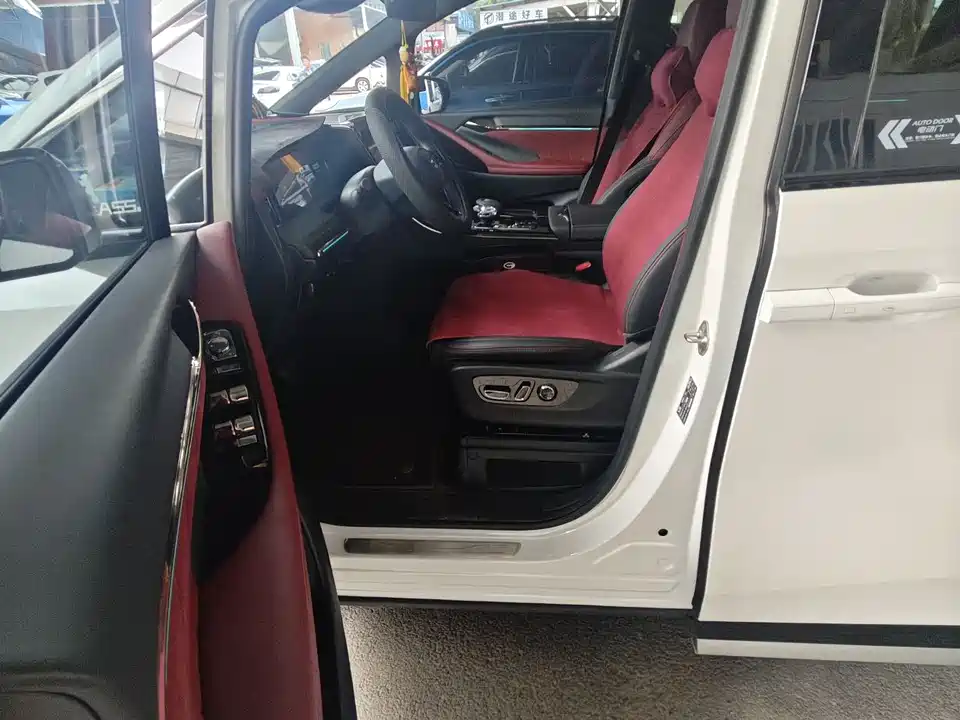 Trumpchi Trumpchi M8